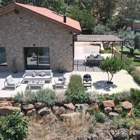 Familiar Con Piscina, En La Vera De Caceres *